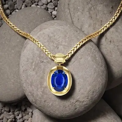 Portrait setting necklace