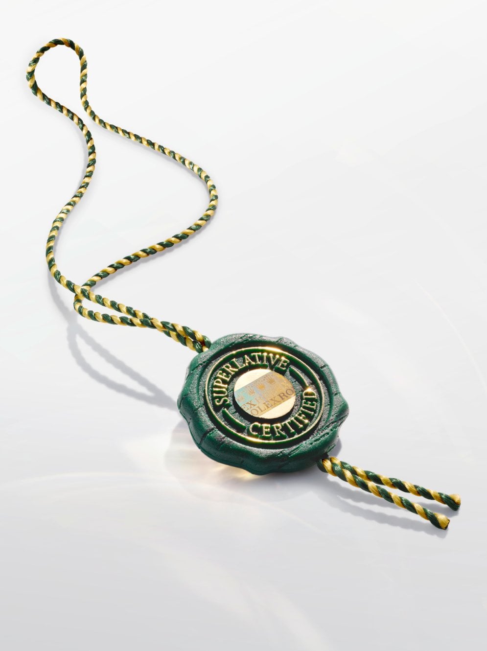 rolex-oyster-story-elmt_2602stj_0002_ecirgb-portrait.jpg