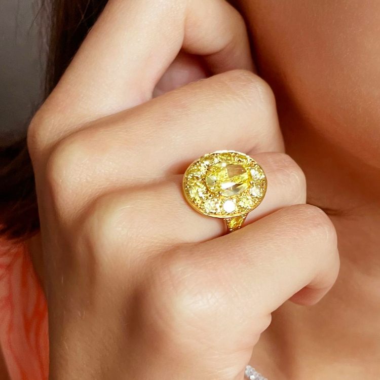 Swiss made exceptionally rare gemstone for Pragnell jewellery