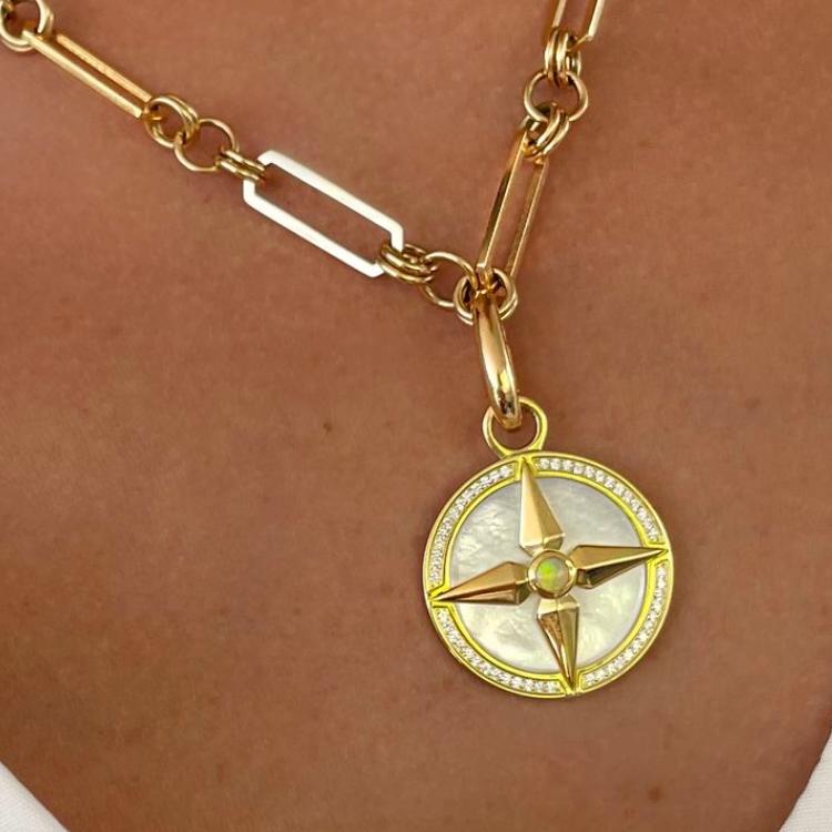 Birthstone jewellery personalised with meaningful gemstones